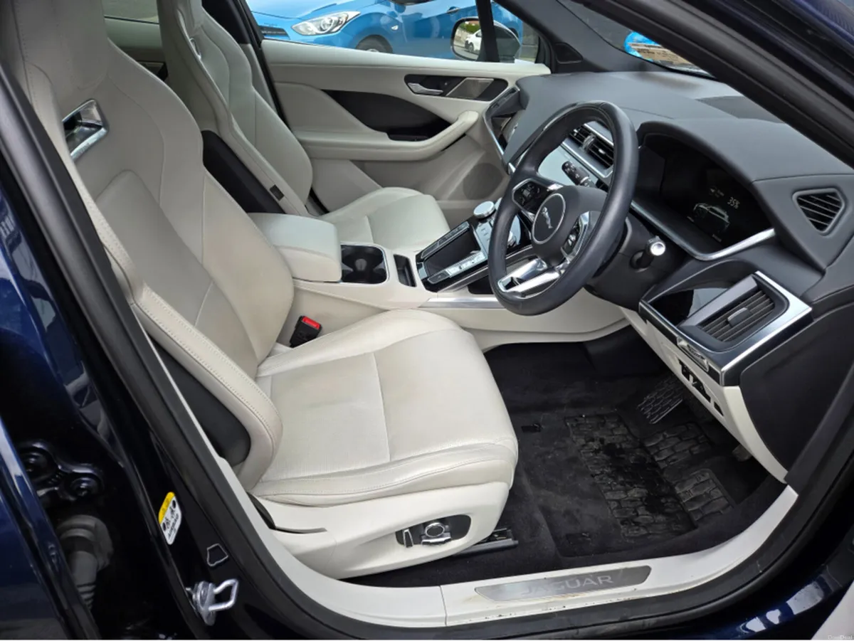 Jaguar I-Pace BLACK PACK EV400 FULLY LOADED// FULL - Image 2
