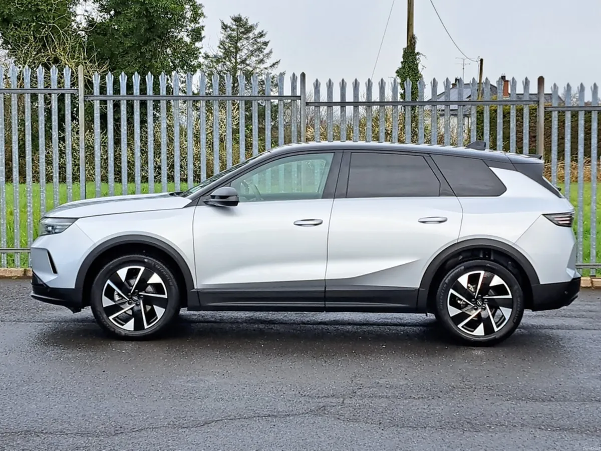 Opel Grandland GS 1.2TURBO 136BHP MILD HYBRID AUTO - Image 6