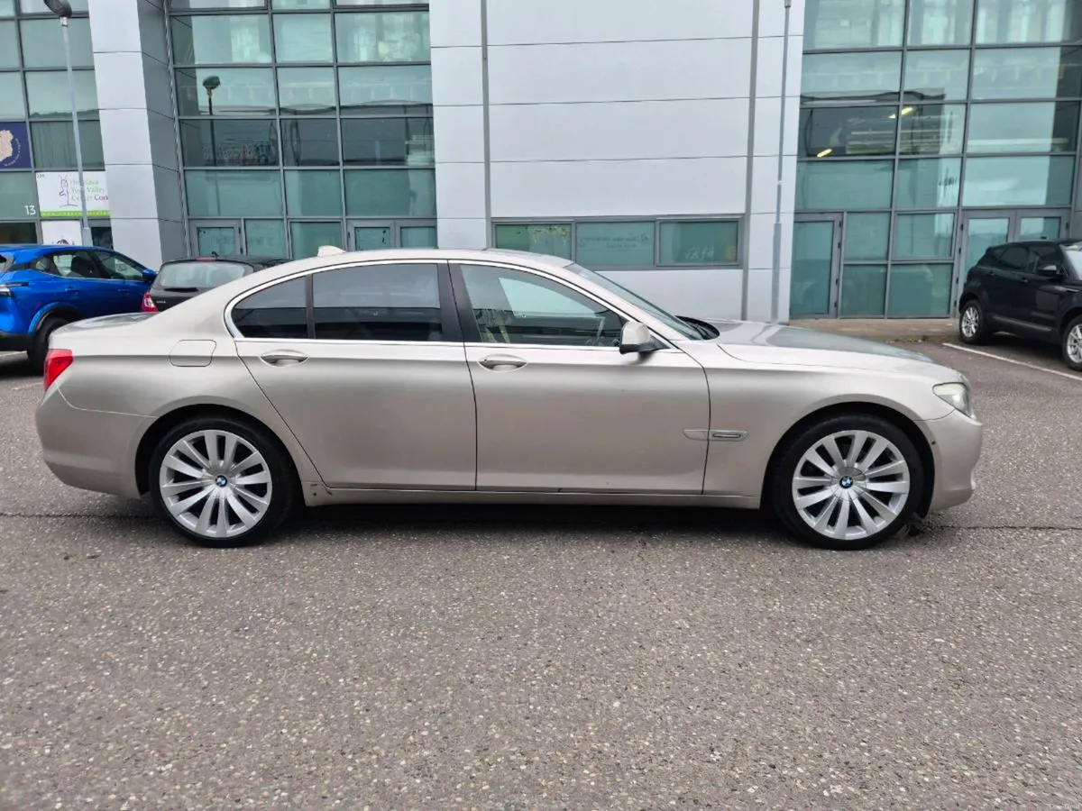 2009 BMW 730D - Image 4