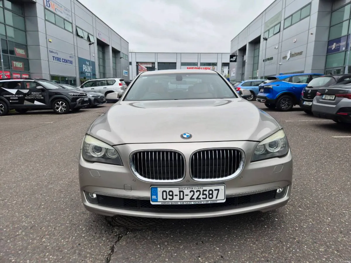 2009 BMW 730D - Image 2