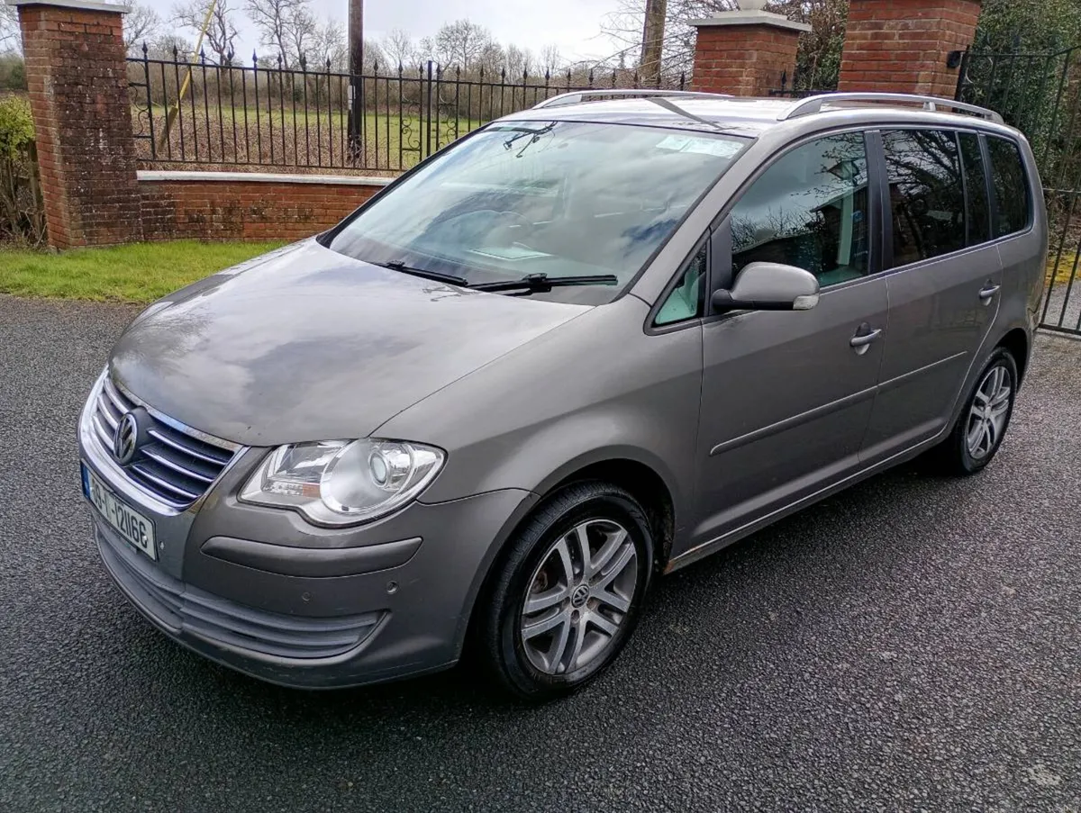 Volkswagen Touran 7 Seater - Image 2