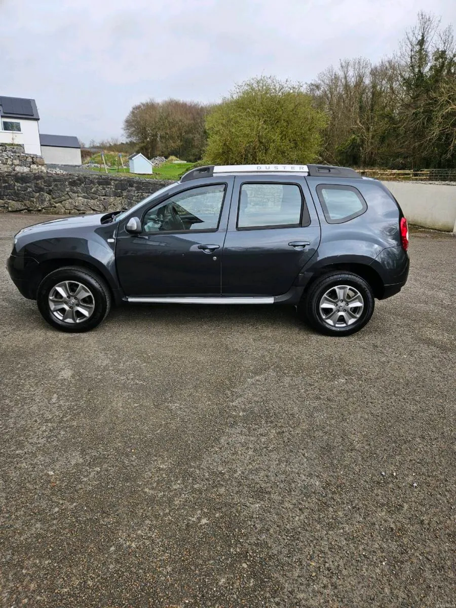 Dacia Duster Signature 4X4 - Image 4