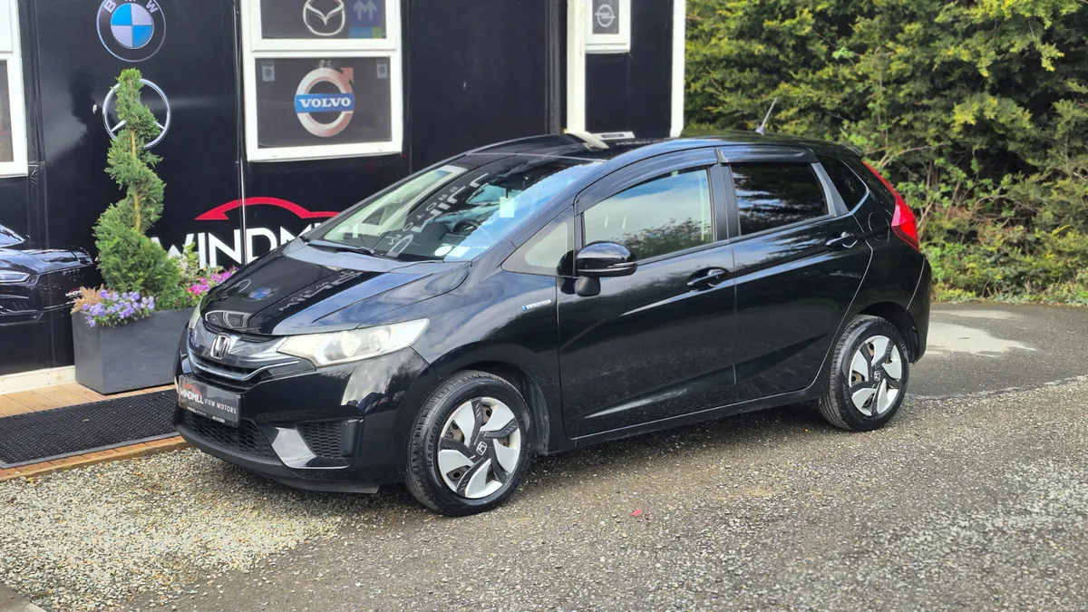 Honda Fit 1.5 Hybrid Auto - Image 4