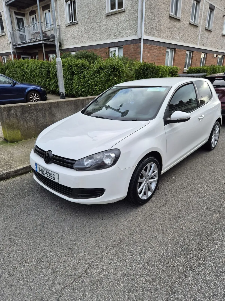 Volkswagen Golf 2011 - Image 3