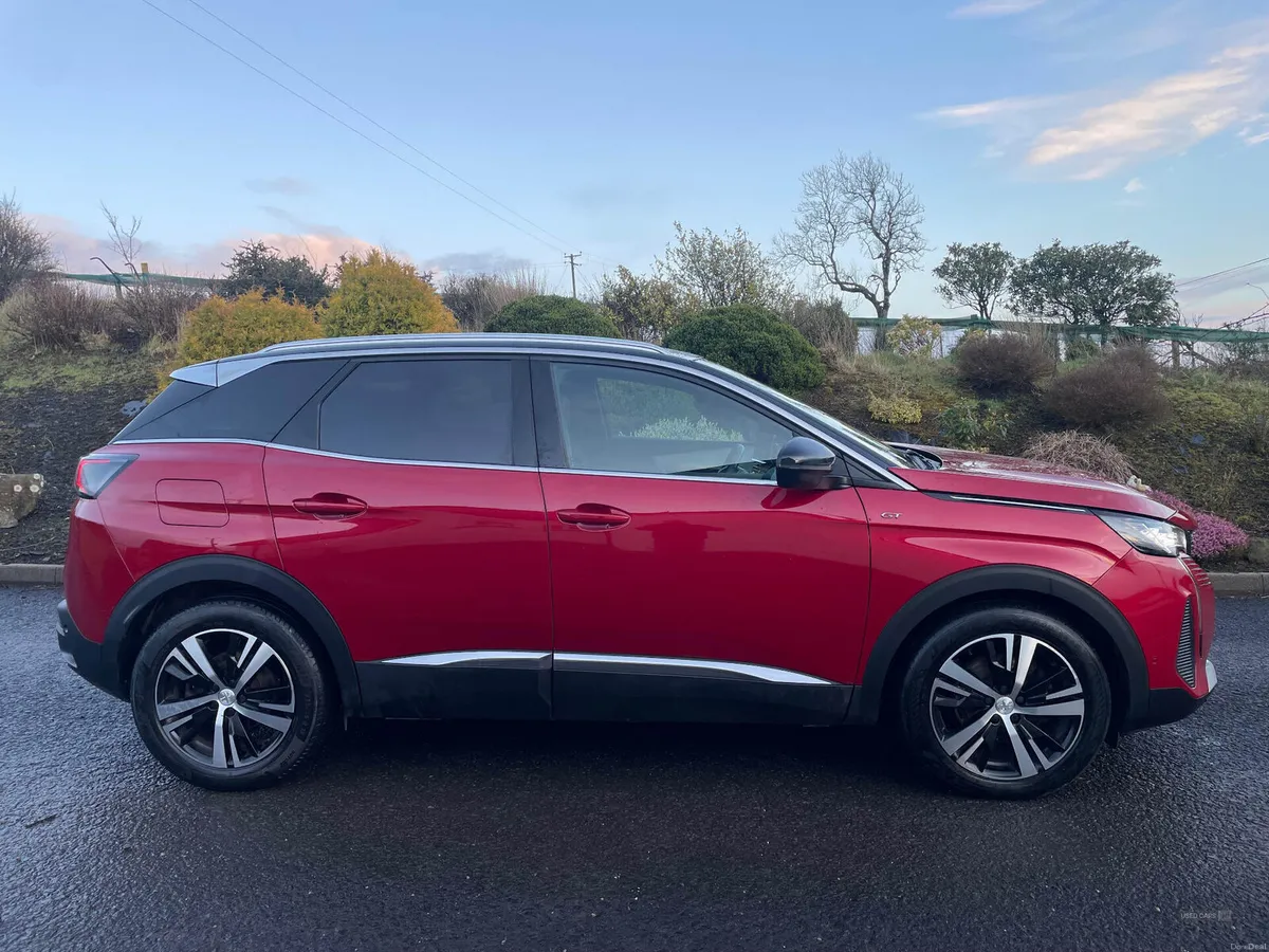 Peugeot 3008 DIESEL ESTATE - Image 3