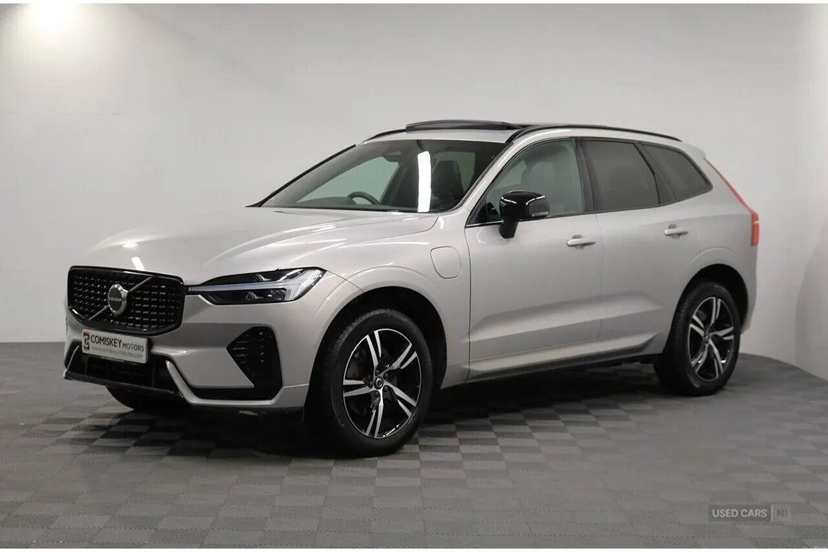 Volvo XC60 h T6 R-Design - Image 4