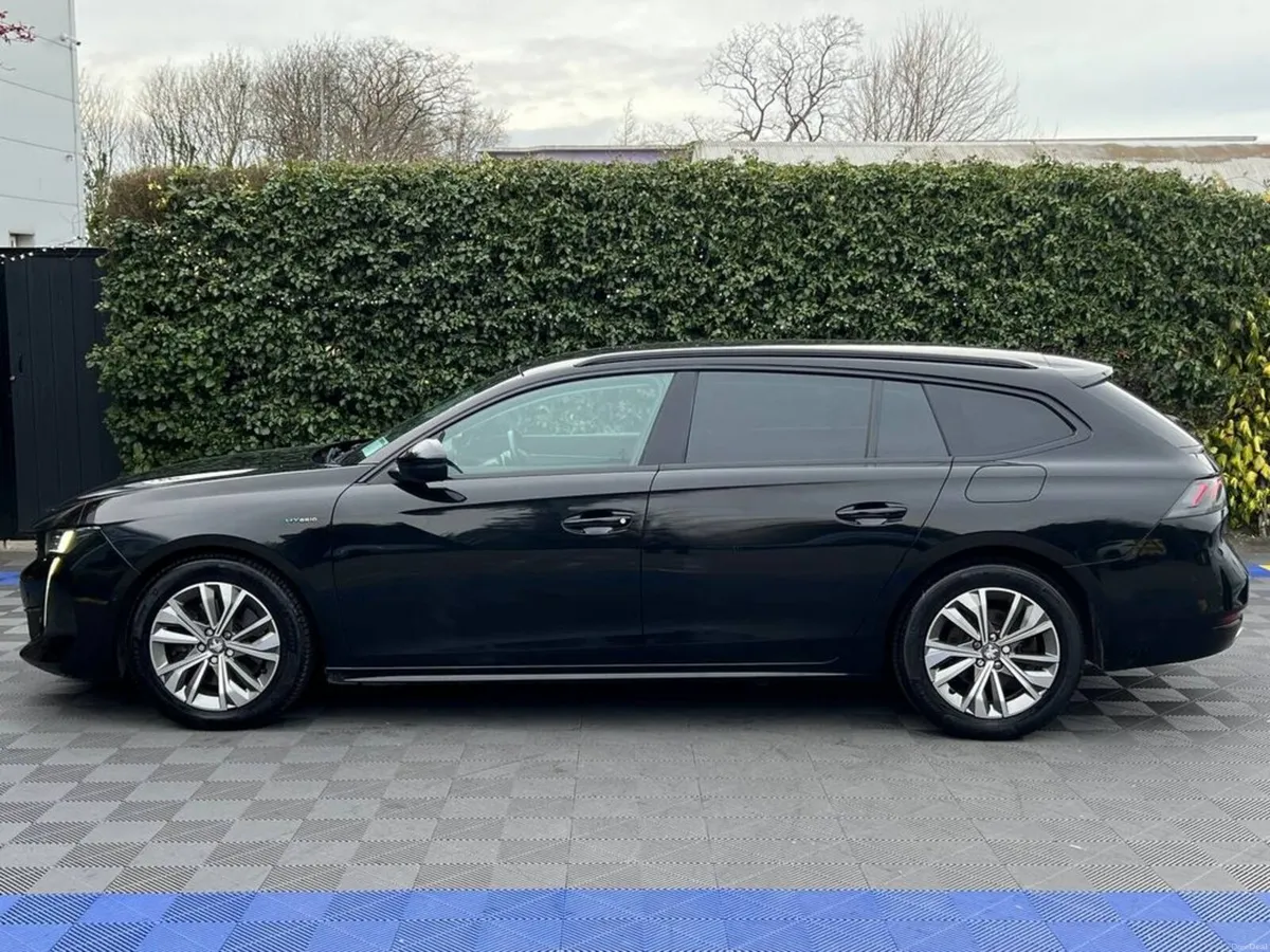 Peugeot 508 ALLURE PREMIUM ESTATE 1.6 HYBRID AUTO - Image 3