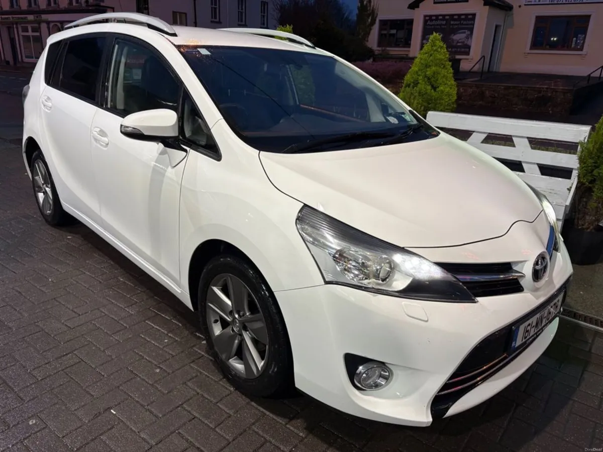 Toyota Verso 1.6 D4D Excel 7-Seater - Image 3