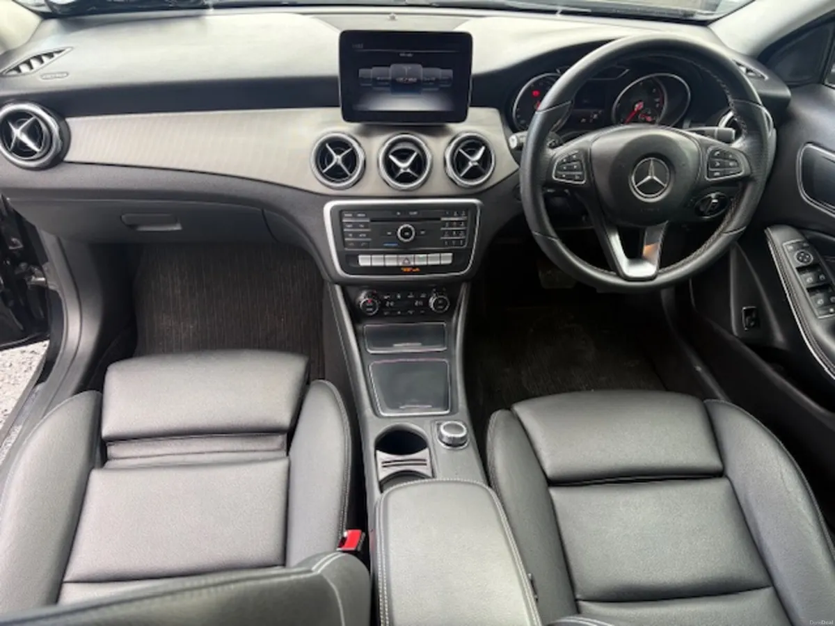 Mercedes-Benz GLA 2018 - Image 4