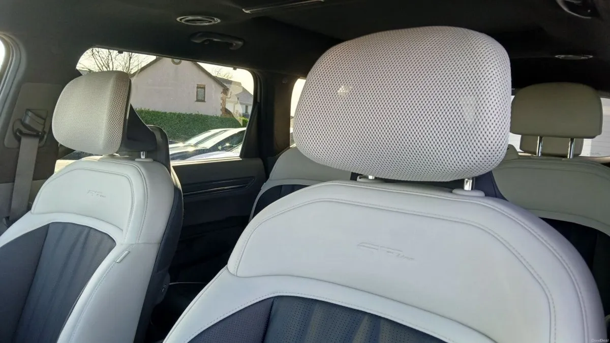 Kia EV9 GT-Line **6 SEATER, DUAL SUNROOF, 360 SURR - Image 5