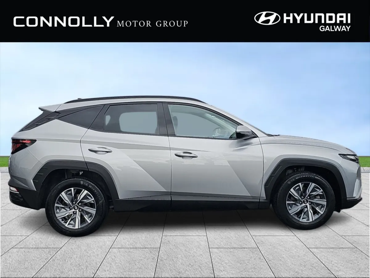 Hyundai Tucson 2WD Executive HEV Auto - Image 4