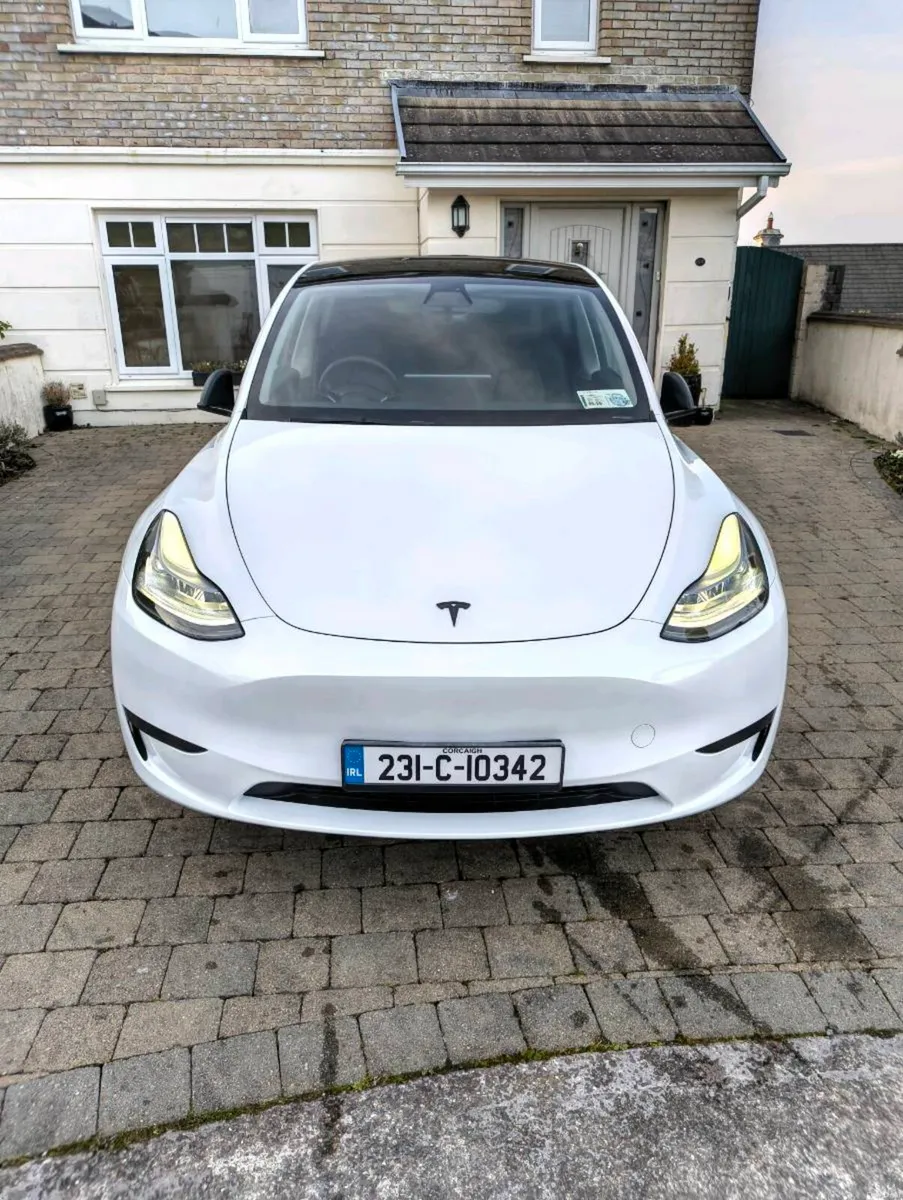 Tesla Model Y RWD - Image 1