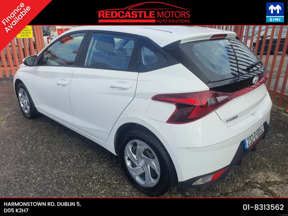 Hyundai i20 CLASSIC 5DR - Image 3