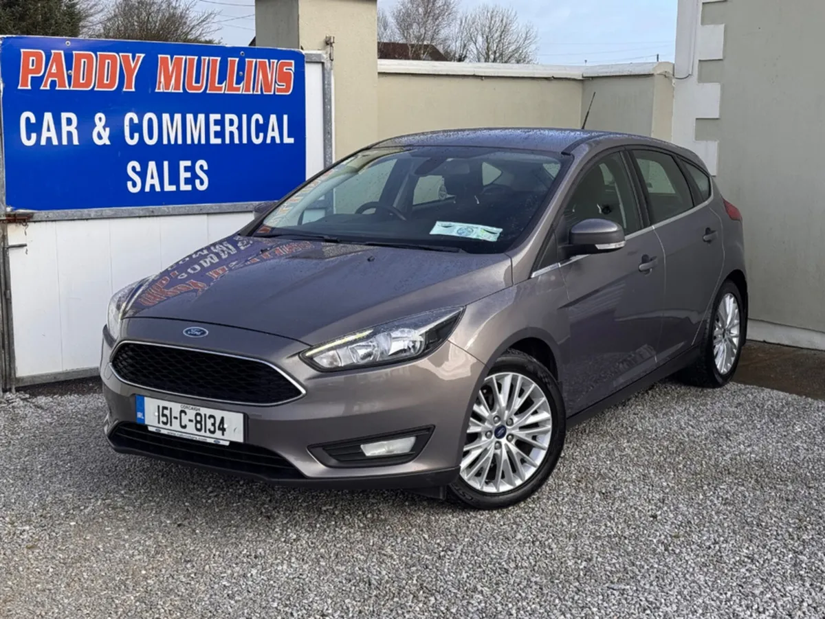 Ford Focus ZETEC 1.6 TDCI 95PS 4DR - Image 2