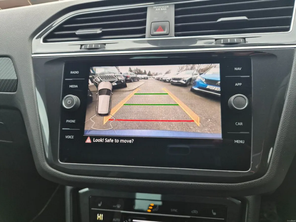 Volkswagen Tiguan R Line 2.0tdi M6F 150HP 5DR - Image 3