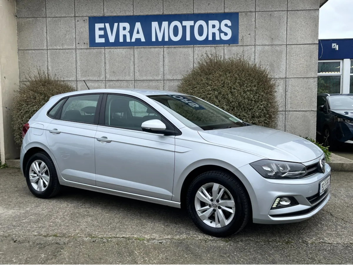 Volkswagen Polo TRENDLINE 1.0 MANUAL PETROL - Image 3