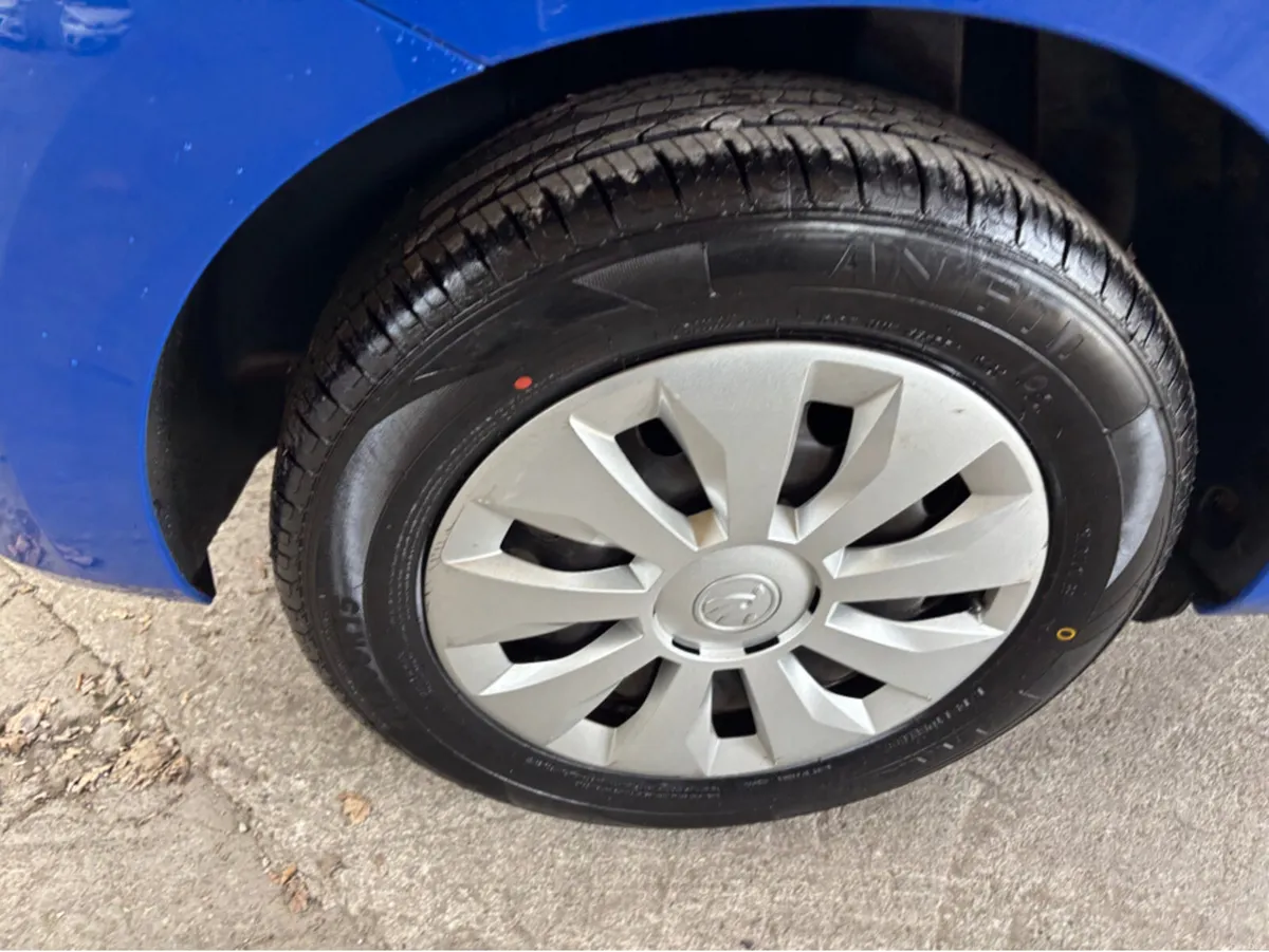 Skoda Fabia ACTIVE 1.0 MPI 65HP 5DR - Image 3