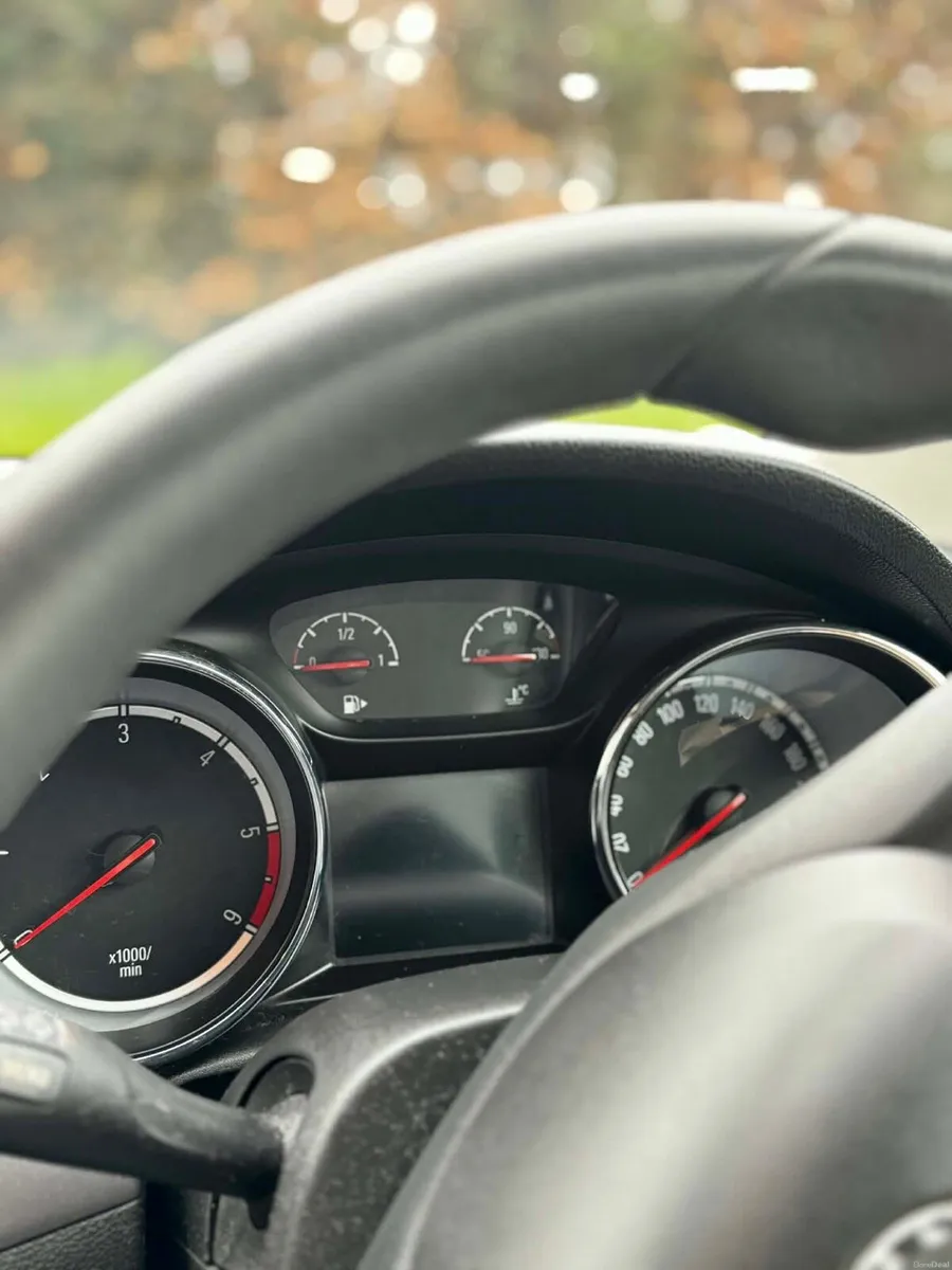 Opel Astra - Image 2