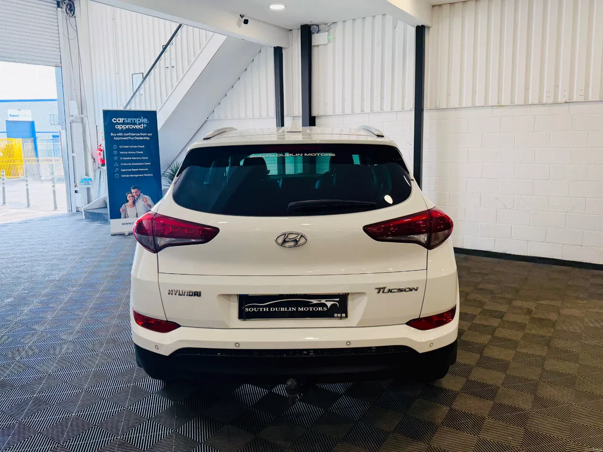 162 Hyundai Tucson Executive 1.7D - Image 4