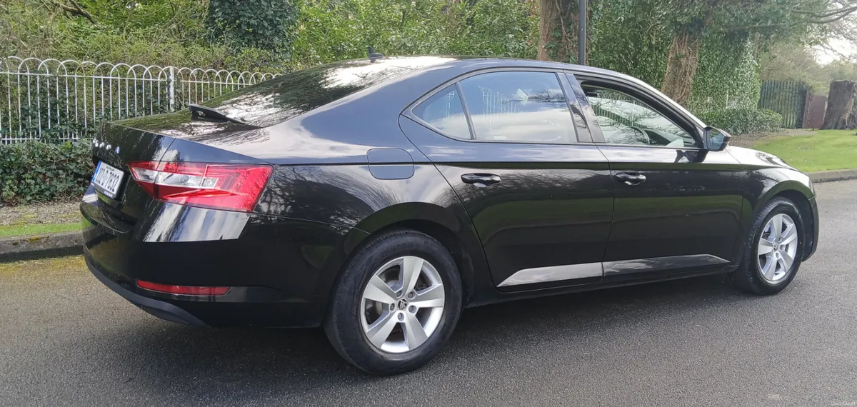 Skoda Superb 2020 *57k klms & FSSH* 1.5 TSi 150bhp - Image 4