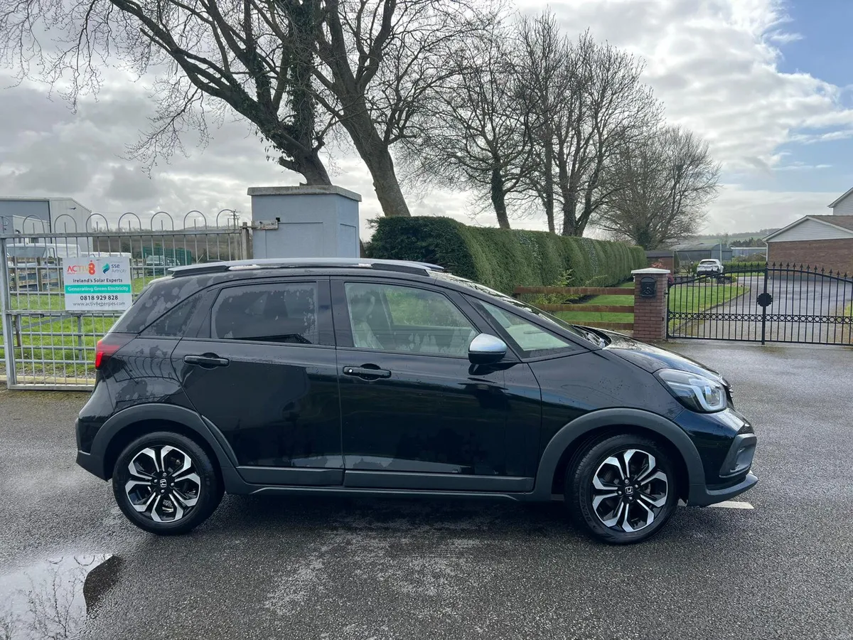 Honda Jazz Crosstar Advance e:HEV - Image 3