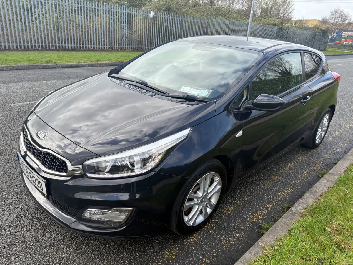 Kia Ceed Petrol NCT 12-26 - Image 3