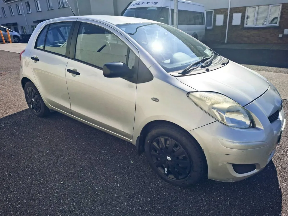 Toyota Yaris - Image 1