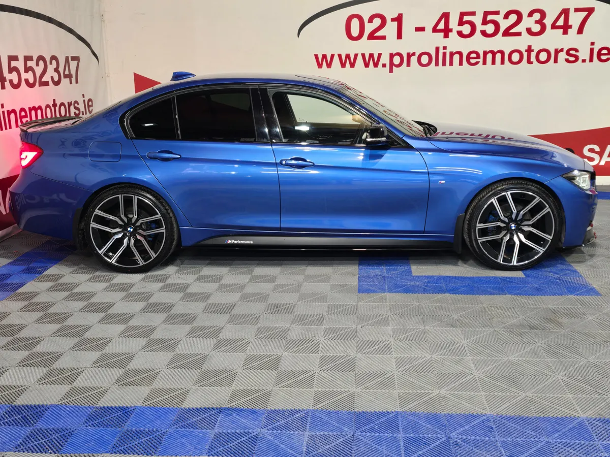 182 BMW 320D SHADOW M-SPORT M-PERFORMANCE - Image 4