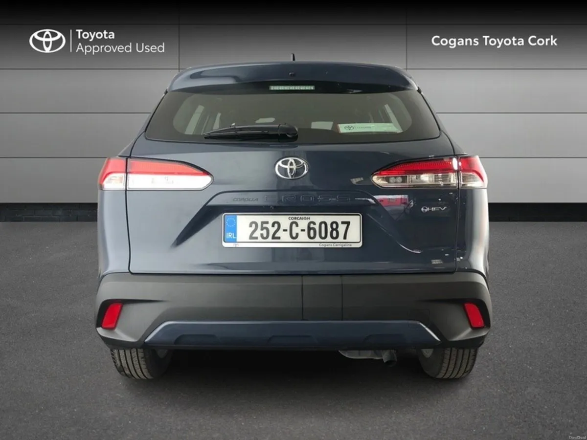 Toyota Corolla Cross COROLLA CROSS 1.8 LUNA - Image 4