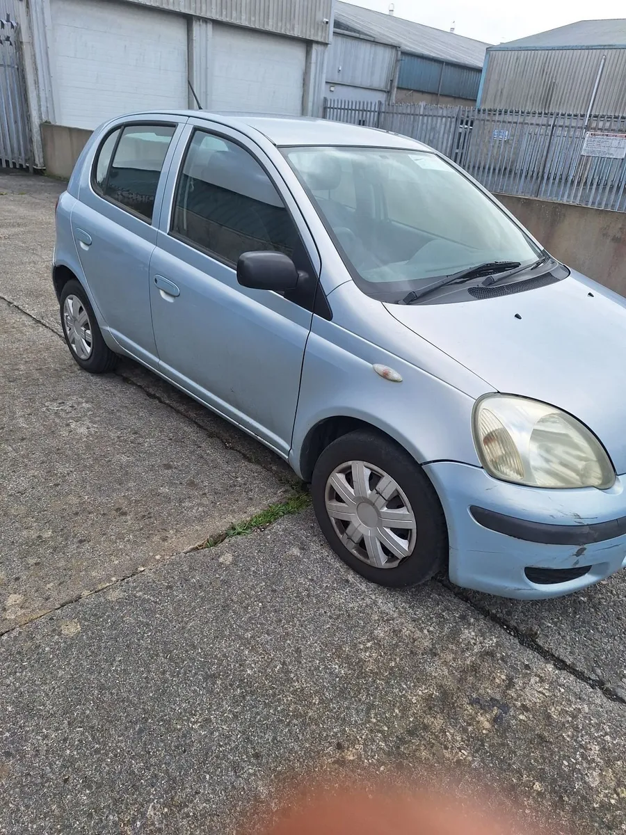 Toyota Yaris 2004 - Image 4