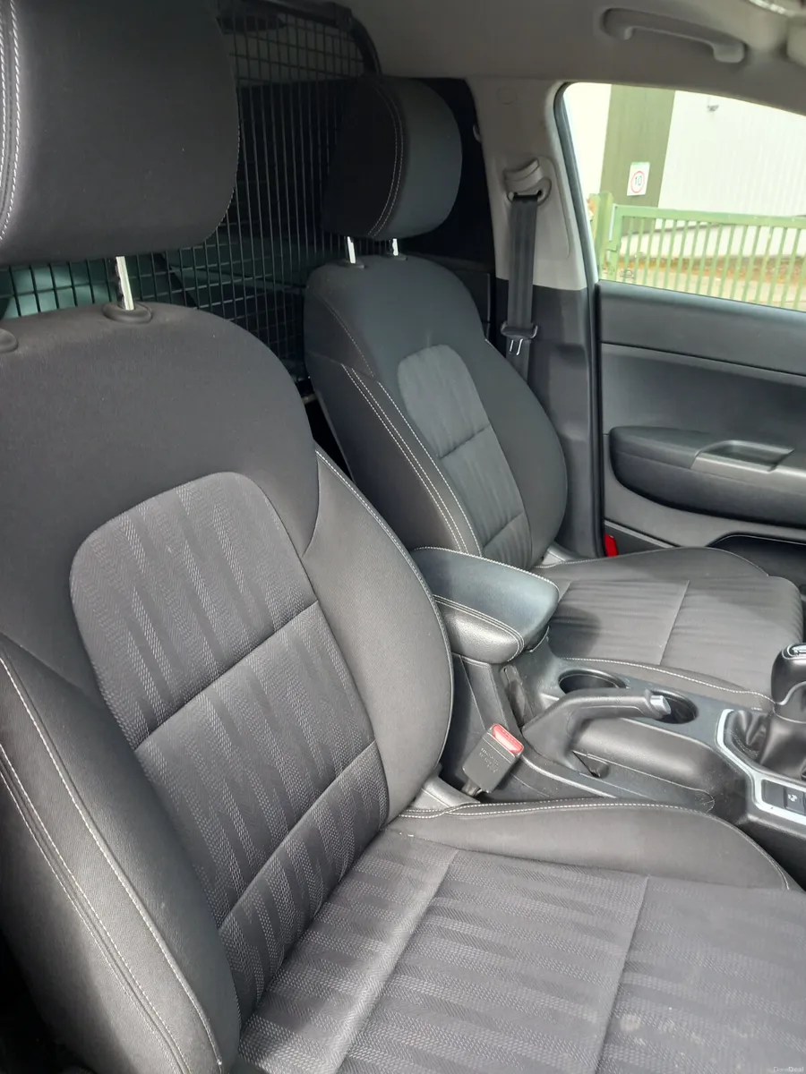 2021 Kia Sportage COMMERCIAL 1.6 Diesel Hybrid - Image 4