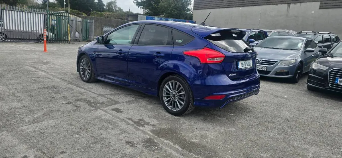 Ford Focus - Image 2