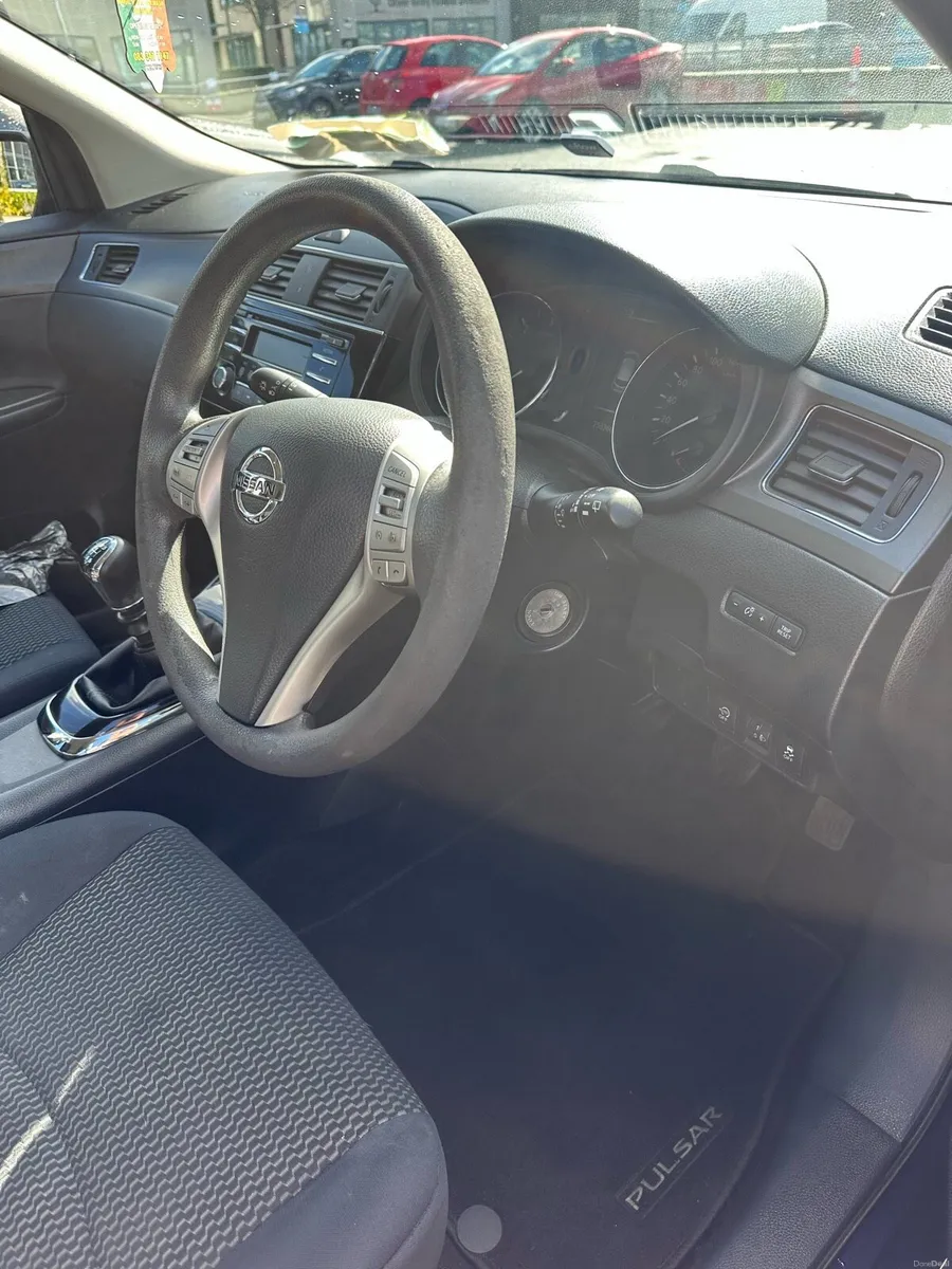 2015 Nissan Pulsar - Image 2
