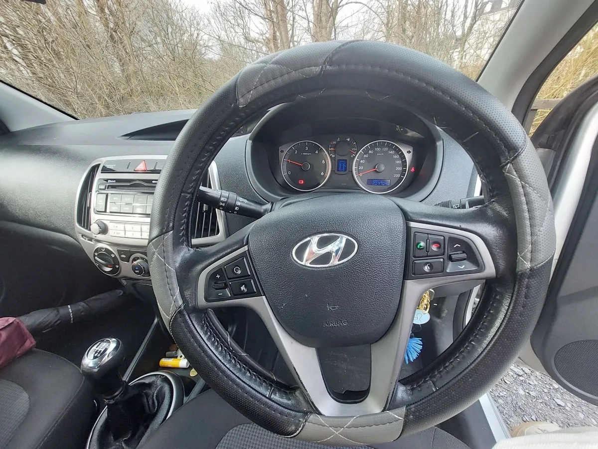 Hyundai i20 2013 - Image 4