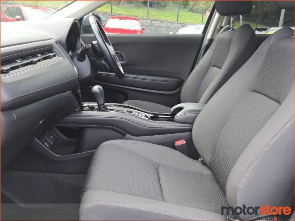 Honda HR-V 1.5 i-VTEC ES CVT - Image 3