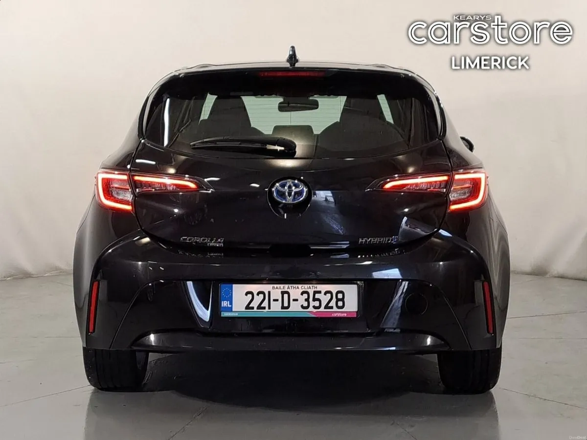 Toyota Corolla 1.8 Hybrid Luna Hatchback - Image 4