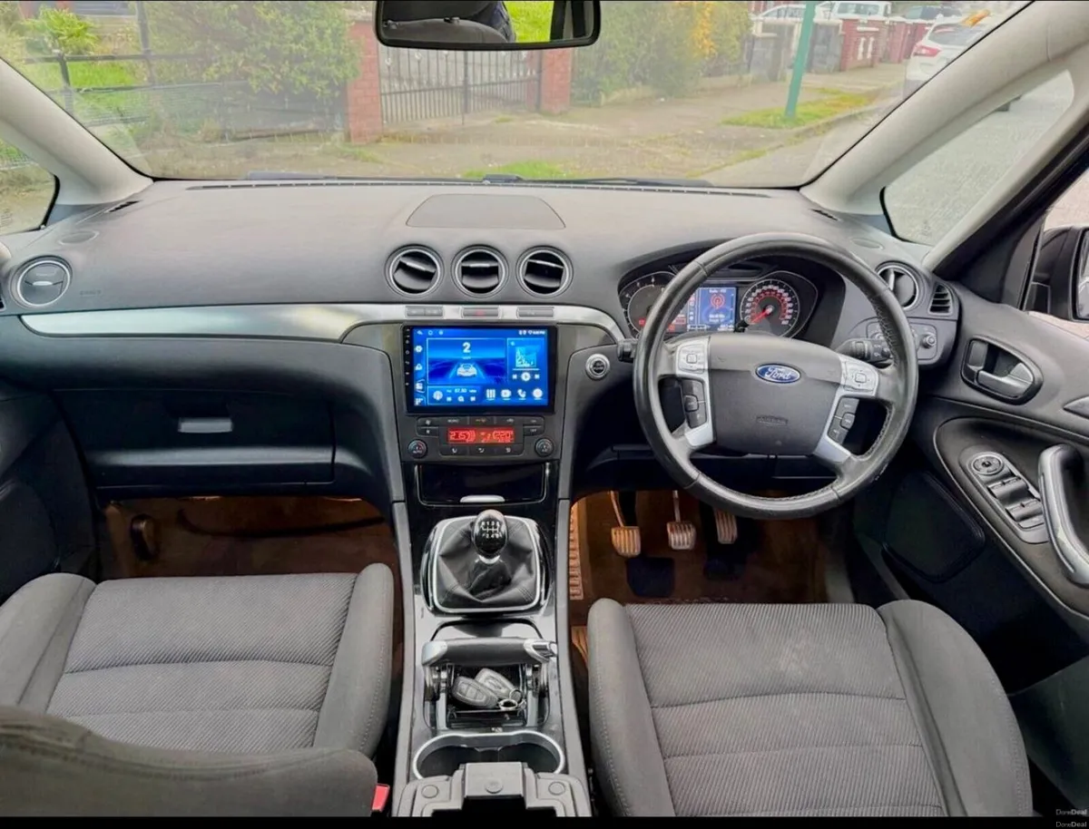 Ford S-MAX Titanium 2.0 TDCI - Image 3