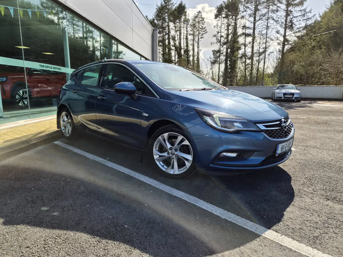 Opel Astra 2016 1.6L Diesel - Image 3