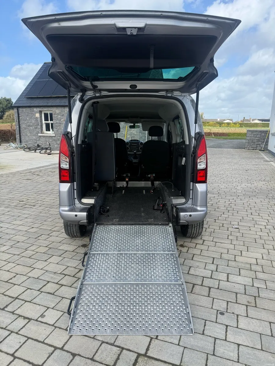 Wheelchair Van - Image 4