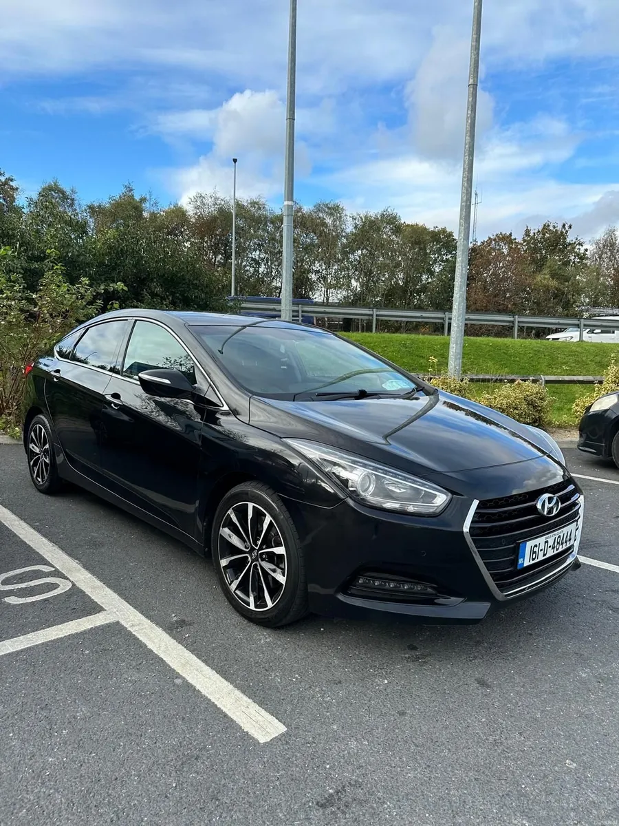 Hyundai i40 Automatic 2016 with heated seats - Image 4