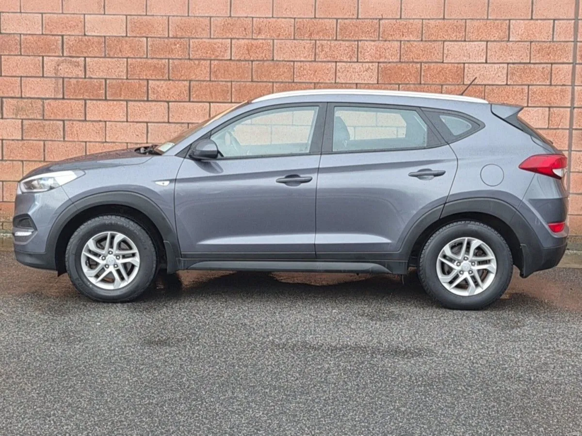 Hyundai Tucson Comfort 1.7 Diesel. - Image 3