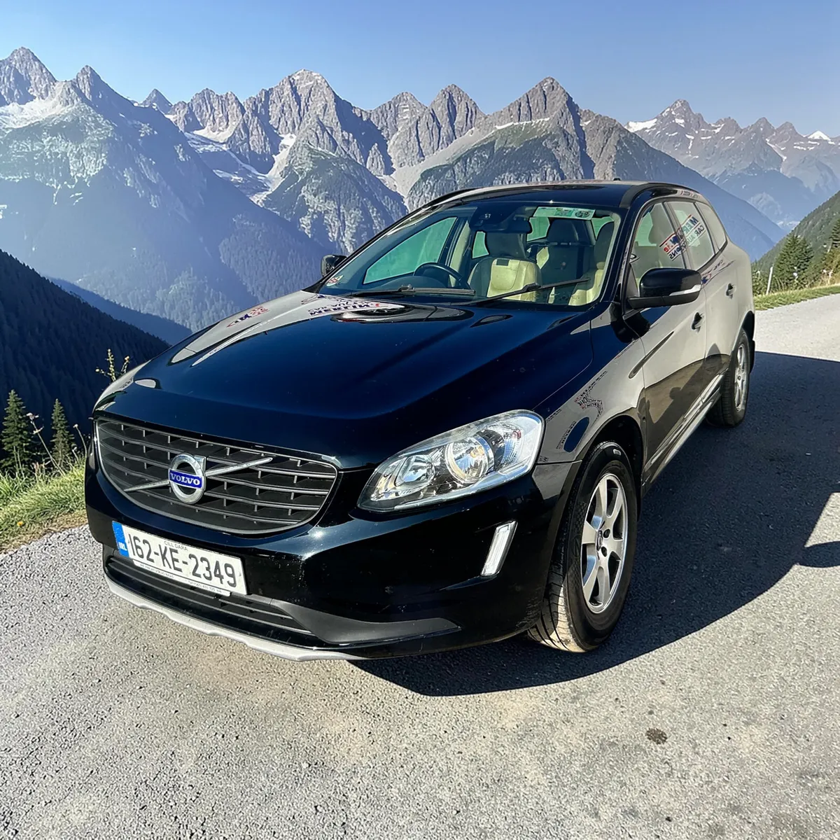 2016 Volvo XC60 D3 (150hp) FWD ES - Image 1