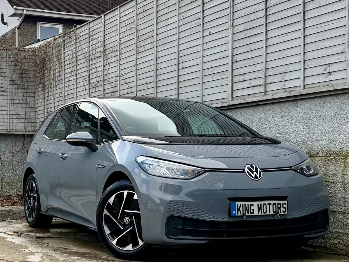 Volkswagen ID.3 2022 LIFE PRO PERFORMANCE / ALLOYS - Image 1