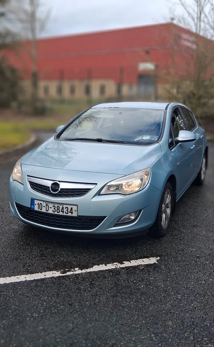 2010 Opel Astra NCT&TAX Low mileage! - Image 2
