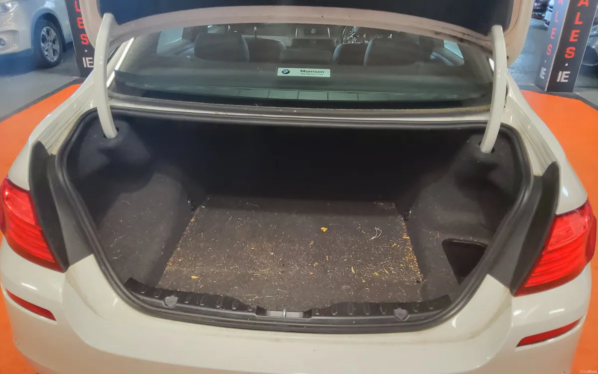 BMW 5-Series 2015 - Image 4