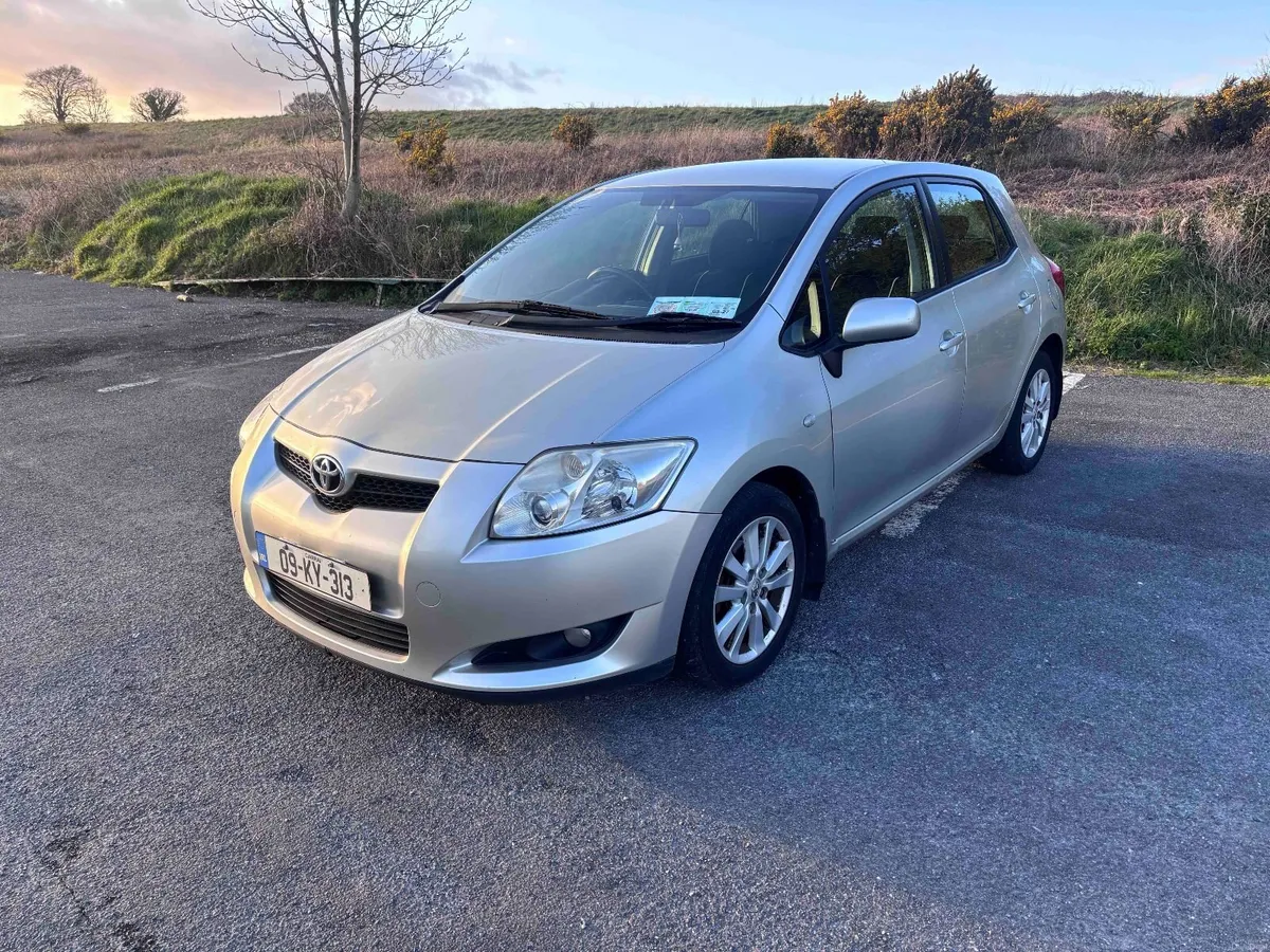 Toyota Auris 2009 - Image 4