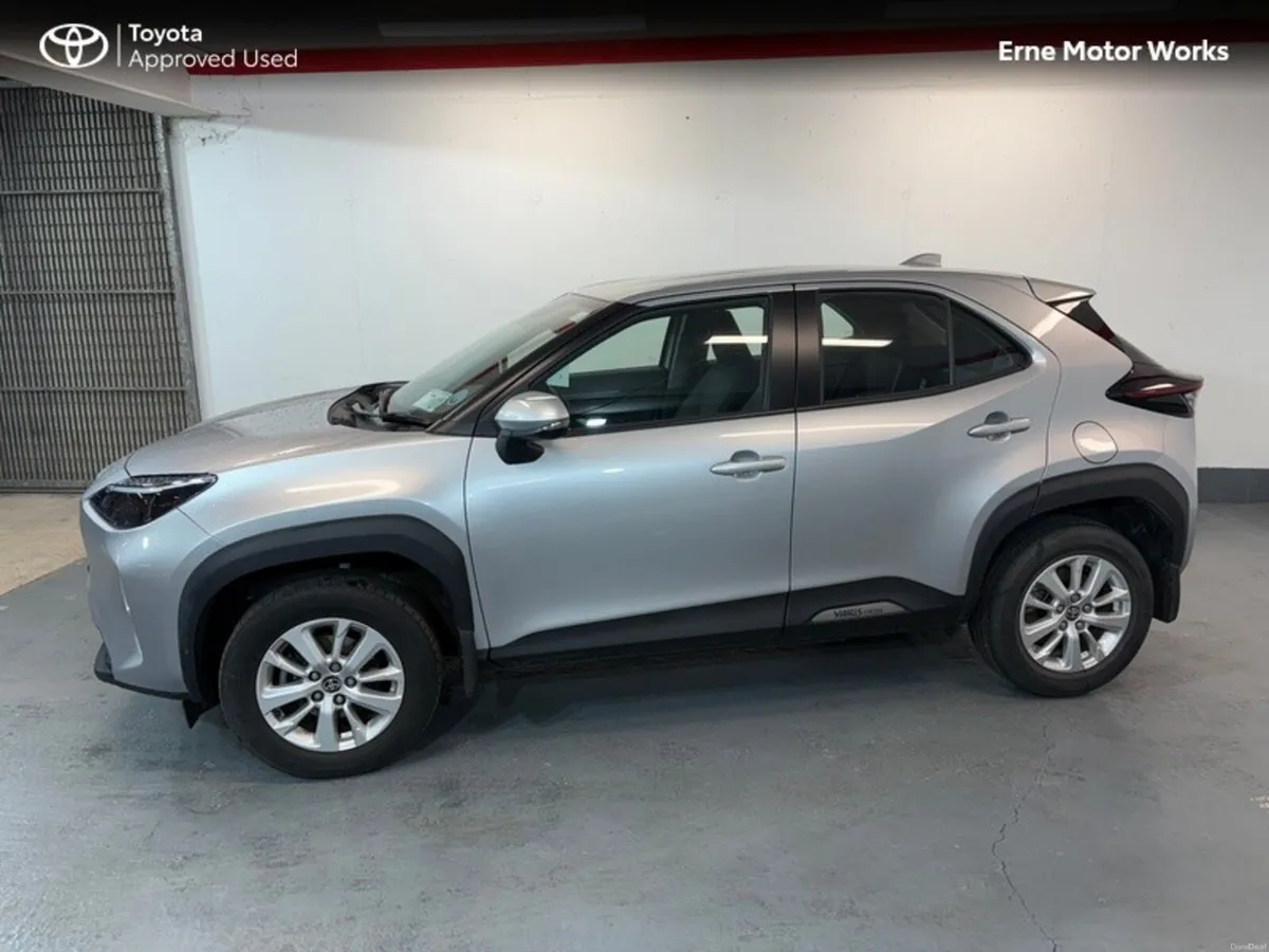 Toyota Yaris Cross YARIS CROSS LUNA - Image 2