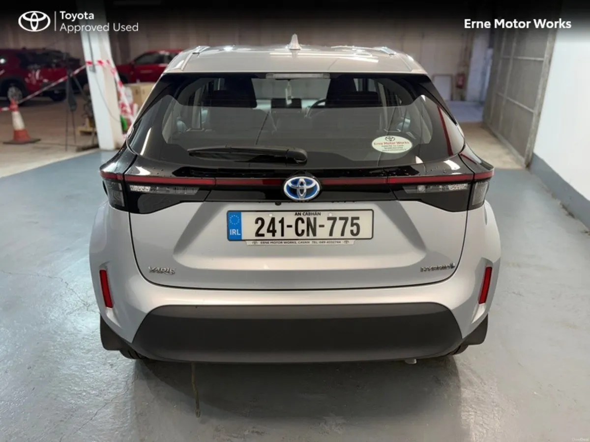 Toyota Yaris Cross YARIS CROSS LUNA - Image 4