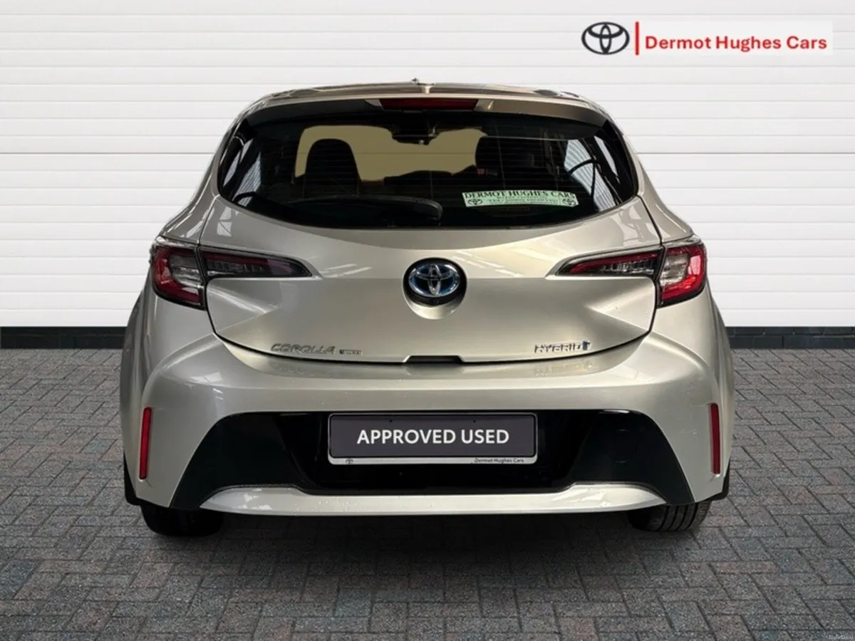 Toyota Corolla HYBRID LUNA H/B 4DR AUTO - Image 4