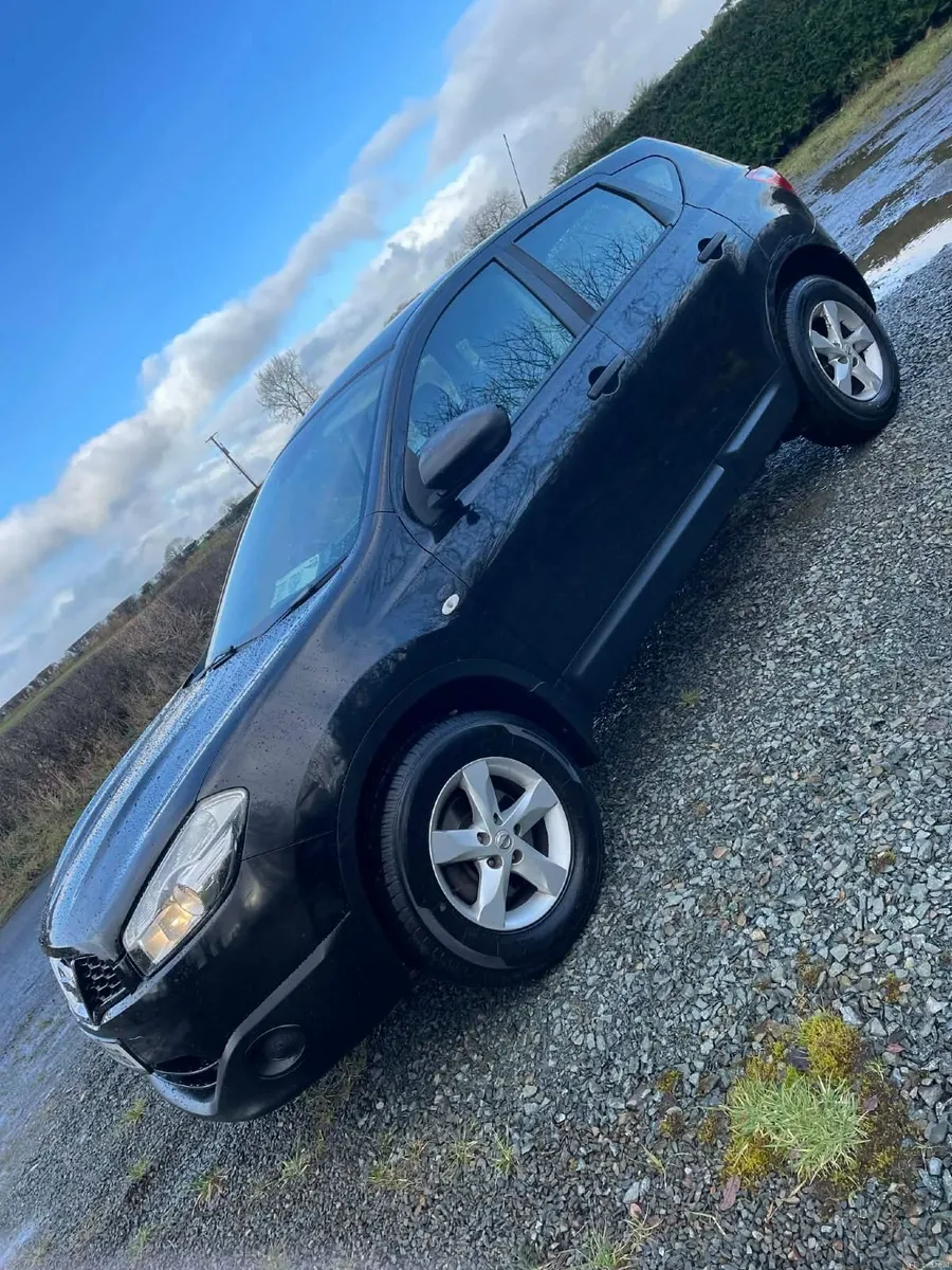 Nissan Qashqai 2011 - Image 1